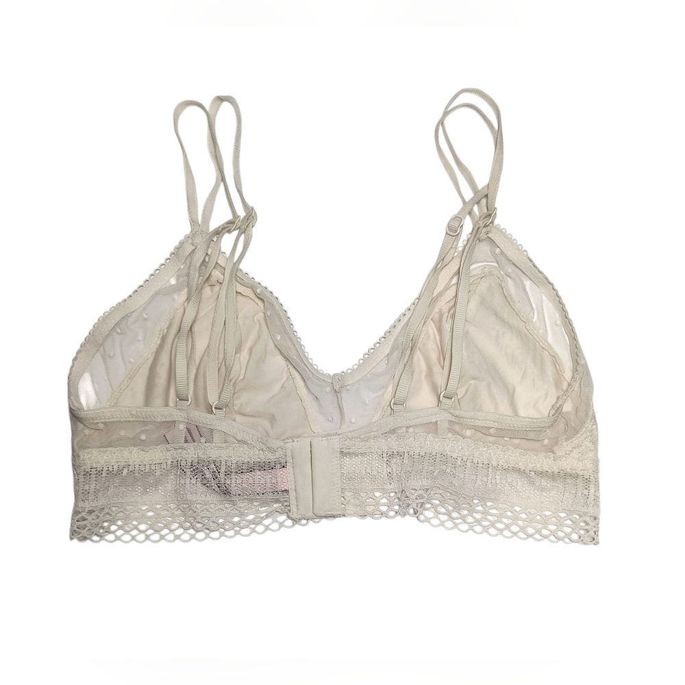 Victoria's Secret Elegant Lace Feminine Cream Colored Wireless Bralette M. - Picture 2 of 7
